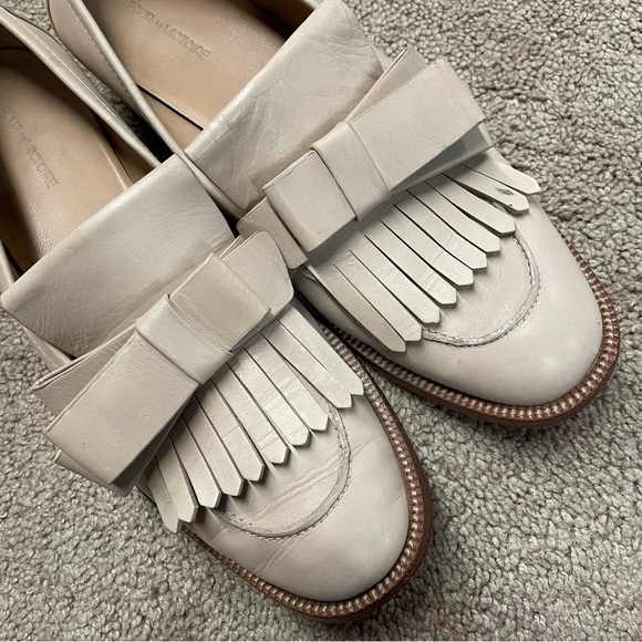 Pour La Victoire Ivory/Cream Tegan Bow Loafer Leather Classic Chic size 8 - Picture 7 of 13